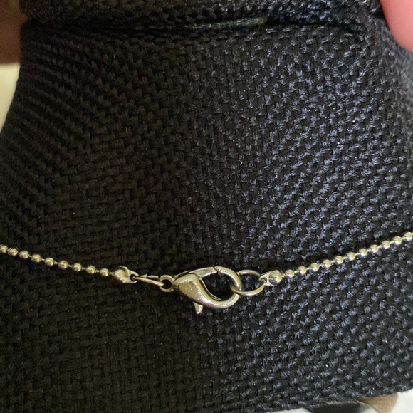 FRIENDS Engraved Heart Charm Necklace ❤️ hangs sidways silver tone ball chain - Picture 7 of 8